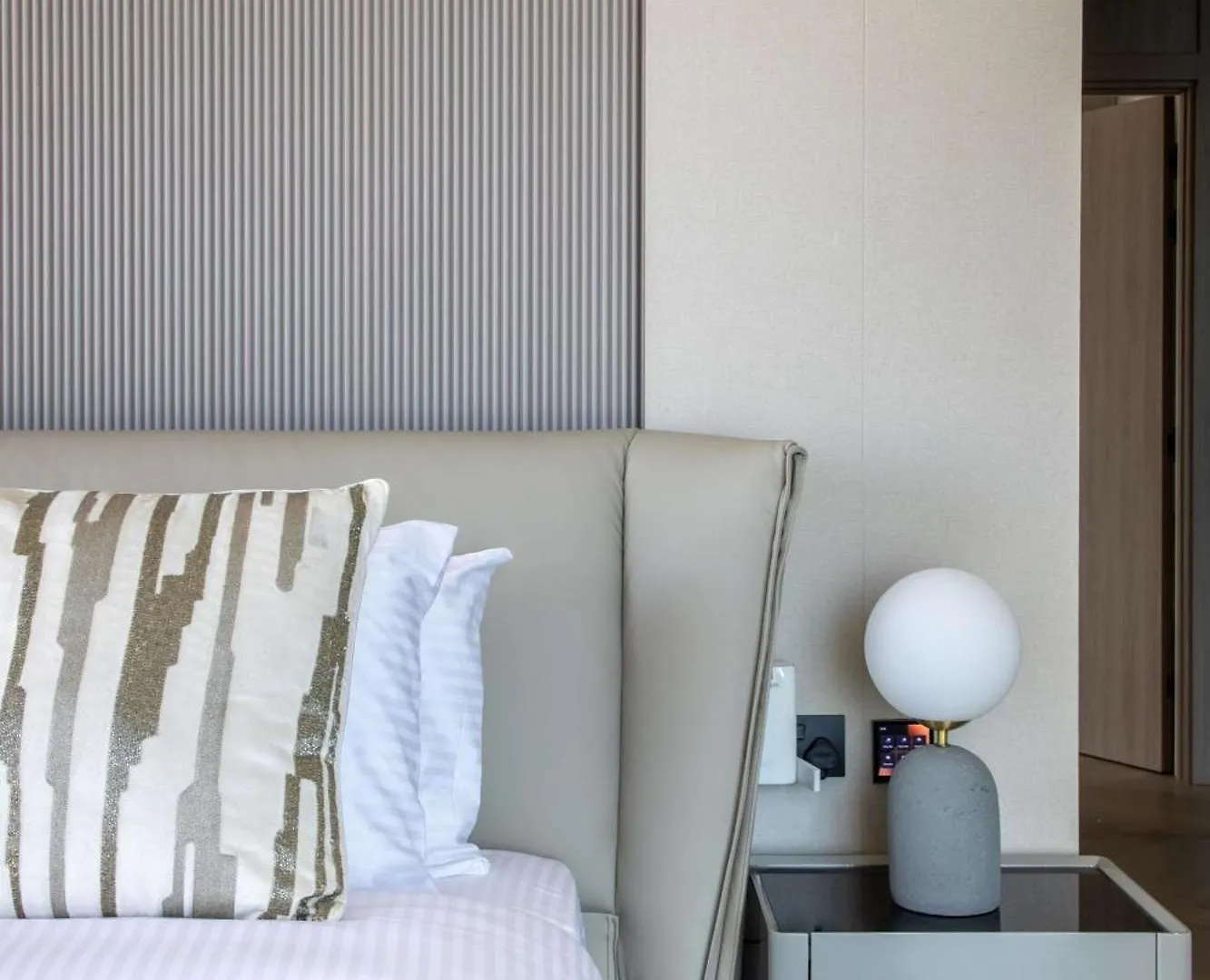 Apartment Frank Porter - Trident Grand Dubai United Arab Emirates