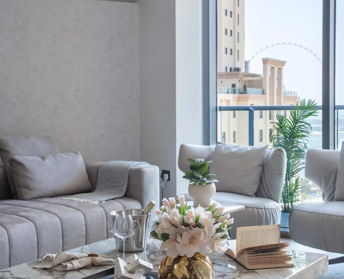 Frank Porter - Trident Grand Dubai United Arab Emirates